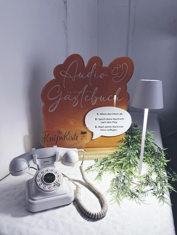 Audio-Gästebuch mit weißem Retro-Telefon